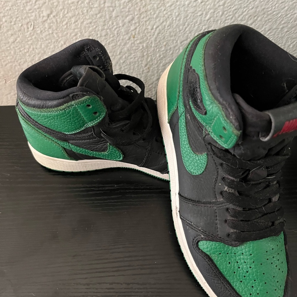 Nike Black & Green High-Top Sneakers